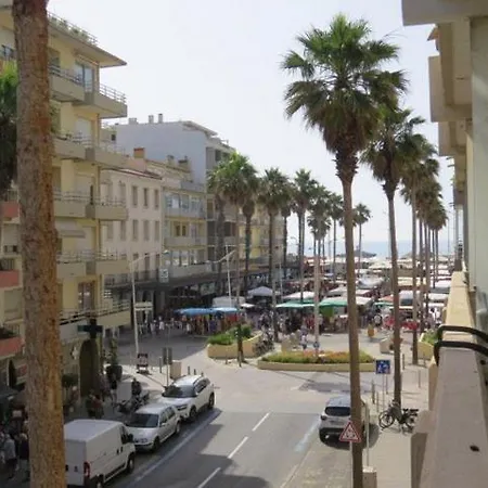Grand Acces Direct - 4calyp1/4 Large Flat Close By Sea Apartment *